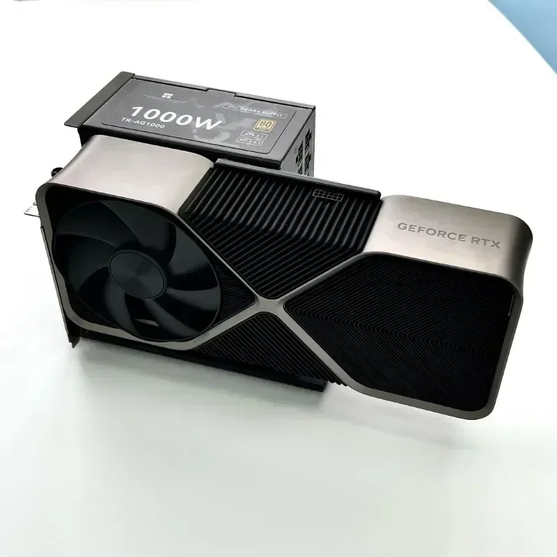 Notebook UT4G-BK7 Adaptador EG - Gpu External Dock Egpu Thunderbolt 4 avaliação e preço